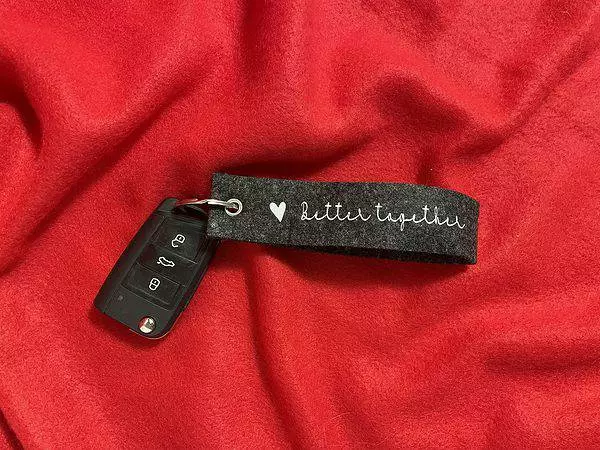 filzschlüsselanhänger better together