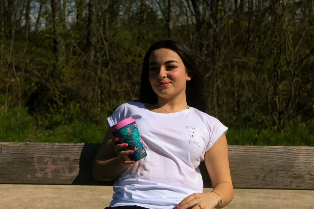 t shirt mit katze oder hunde silhouette
