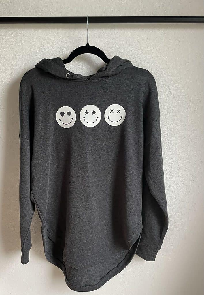 hoody smile 04