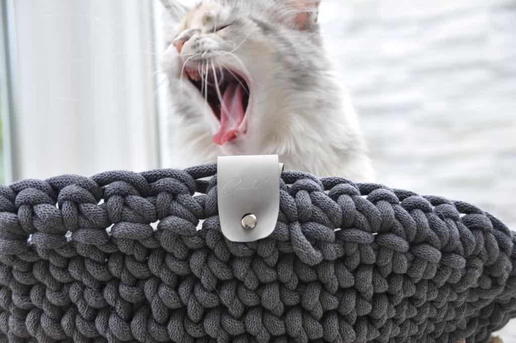 makramee haustierkörbchen