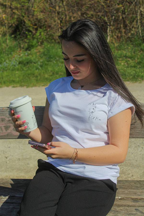 t shirt mit katze oder hunde silhouette